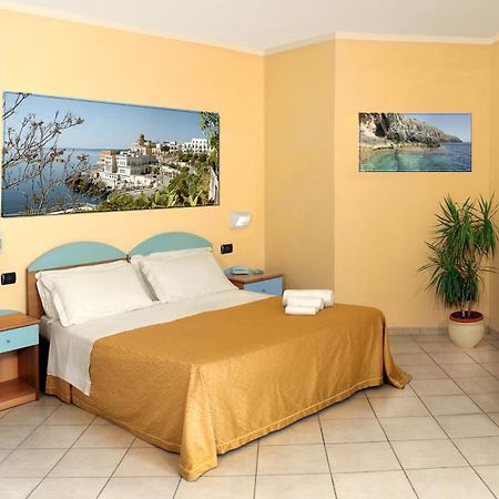 Hotel Alizé Santa Cesarea Terme Kültér fotó