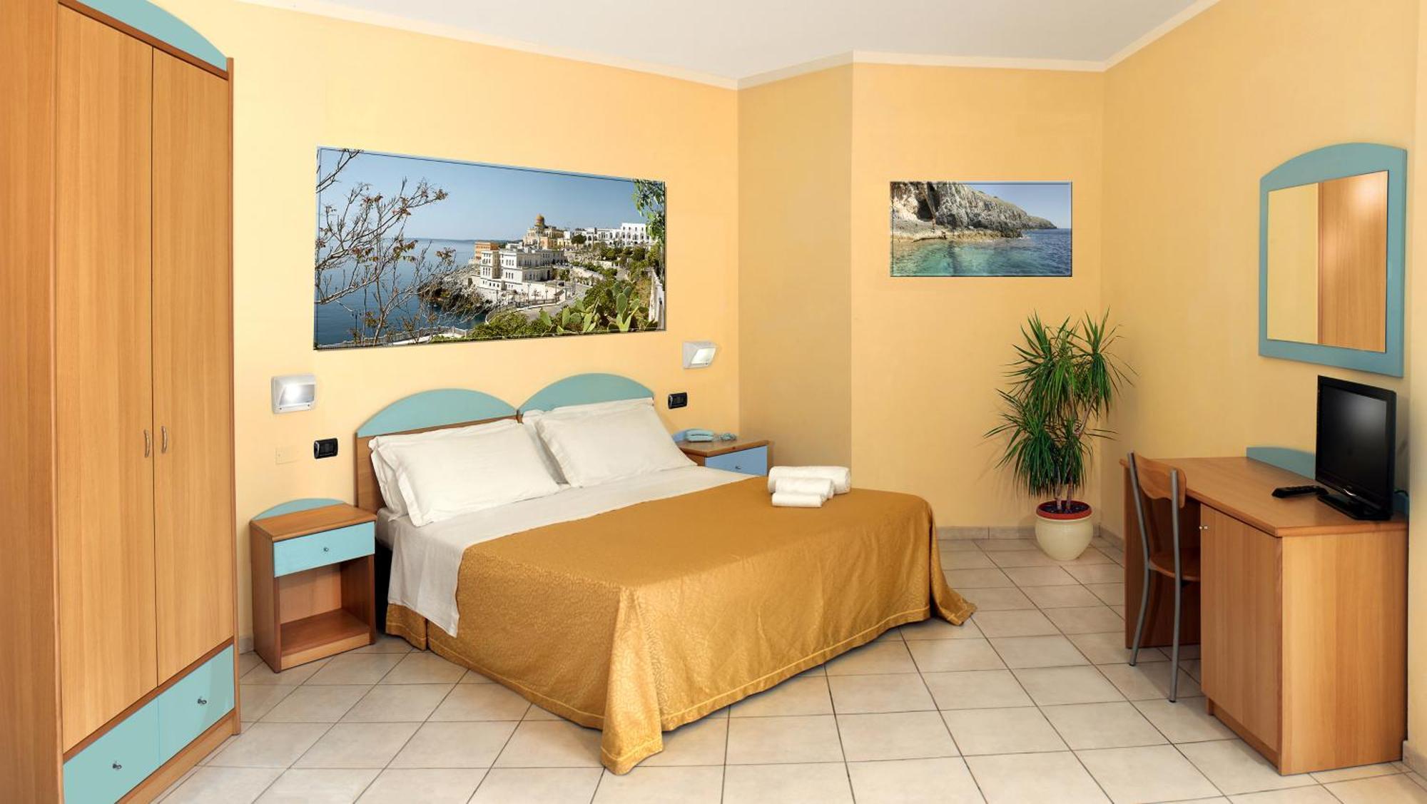 Hotel Alizé Santa Cesarea Terme Kültér fotó