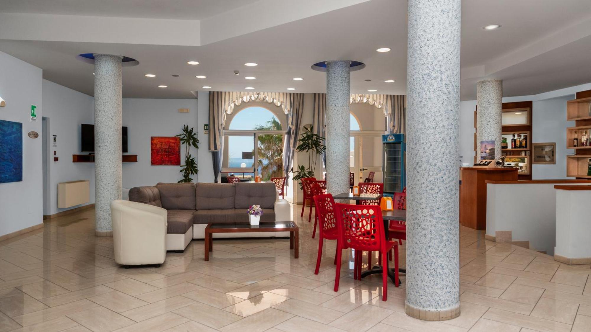 Hotel Alizé Santa Cesarea Terme Kültér fotó