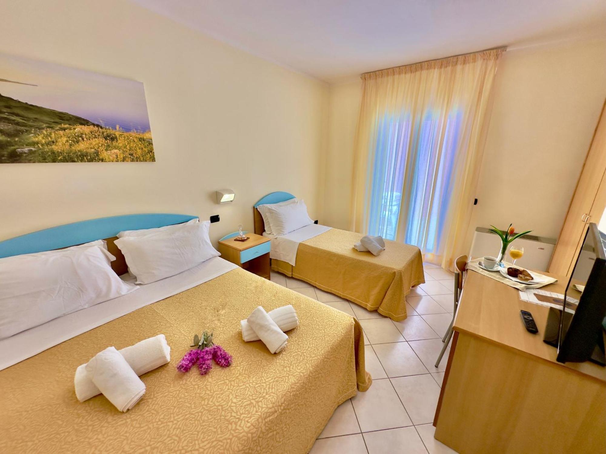 Hotel Alizé Santa Cesarea Terme Kültér fotó
