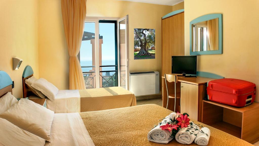 Hotel Alizé Santa Cesarea Terme Kültér fotó